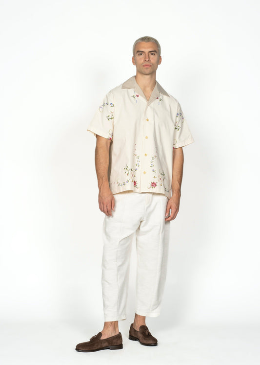 The André Shirt / Beige with embroidered Flowers