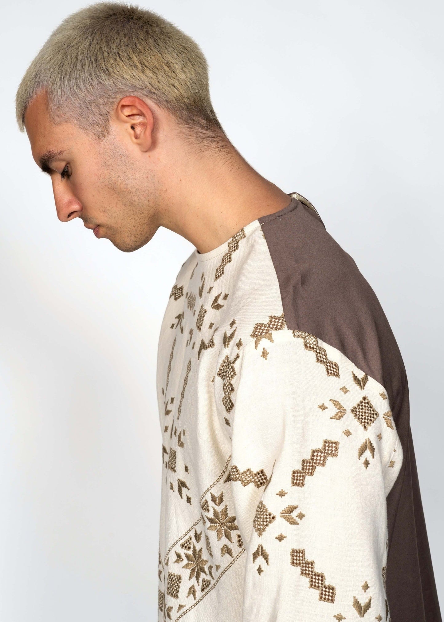 The Long Sleeve Shirt /  Brown