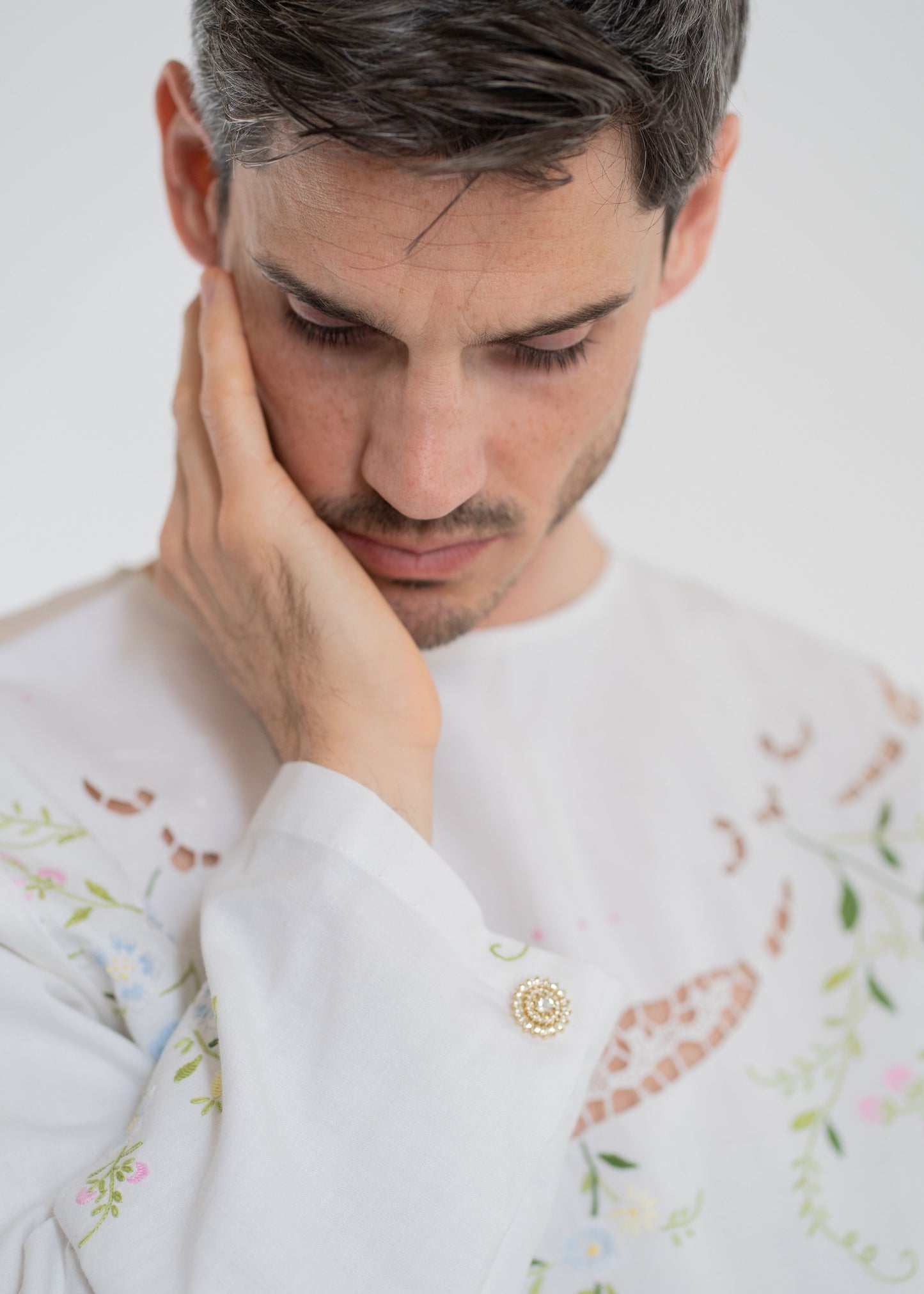 The Long Sleeve Shirt Embroidered Flowers