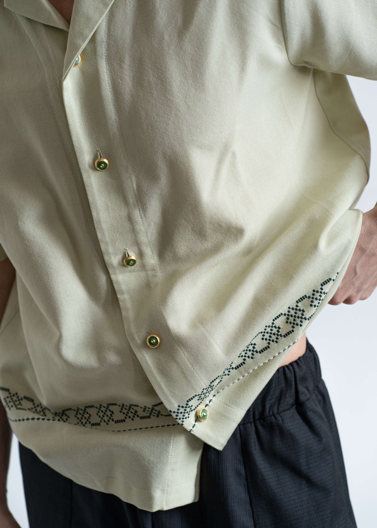The André Shirt Handwoven Dusty Mint Green