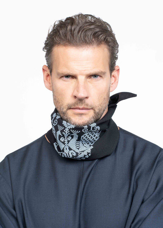 The Rhombus Scarf Black