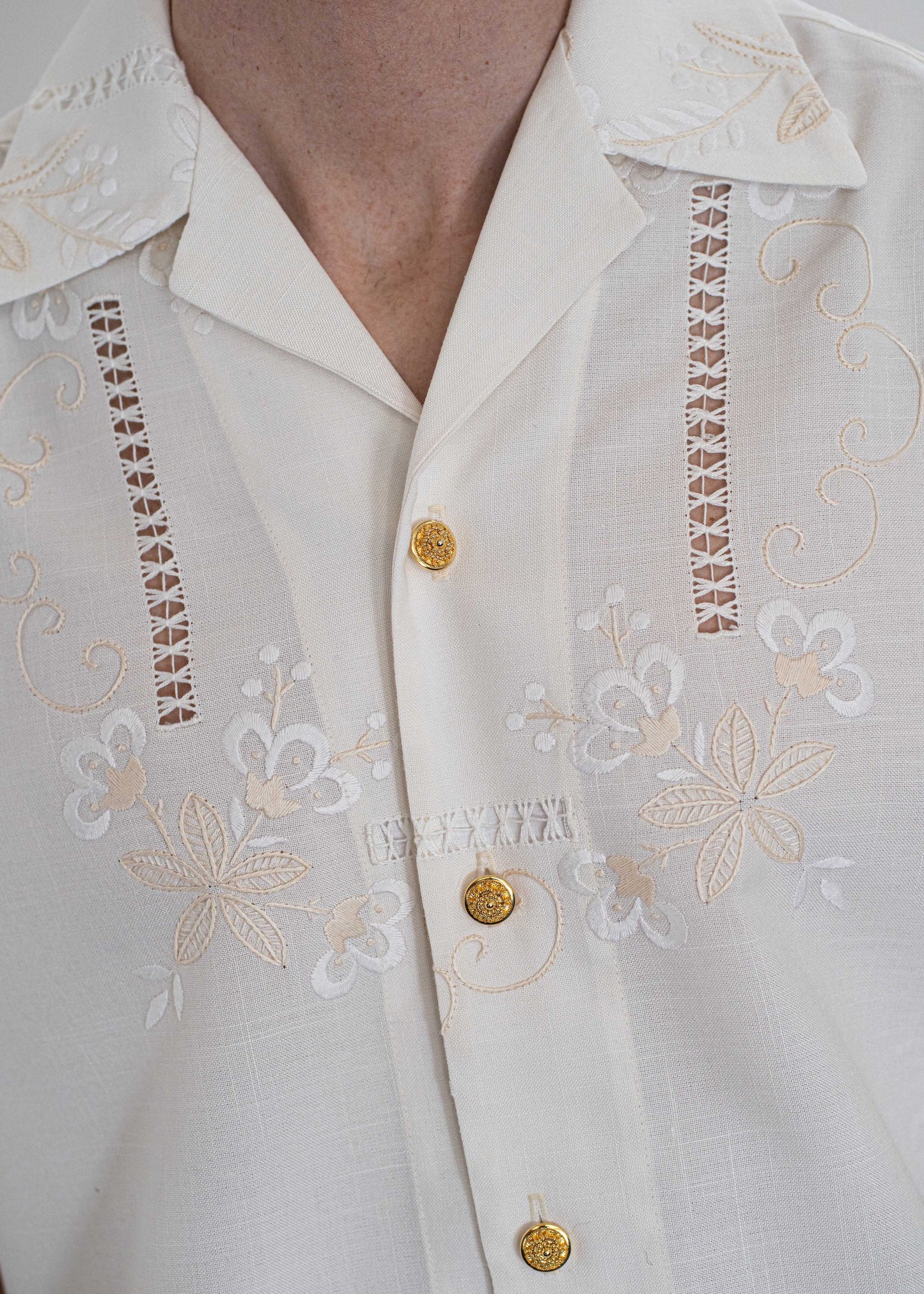 The André Shirt Cream and White