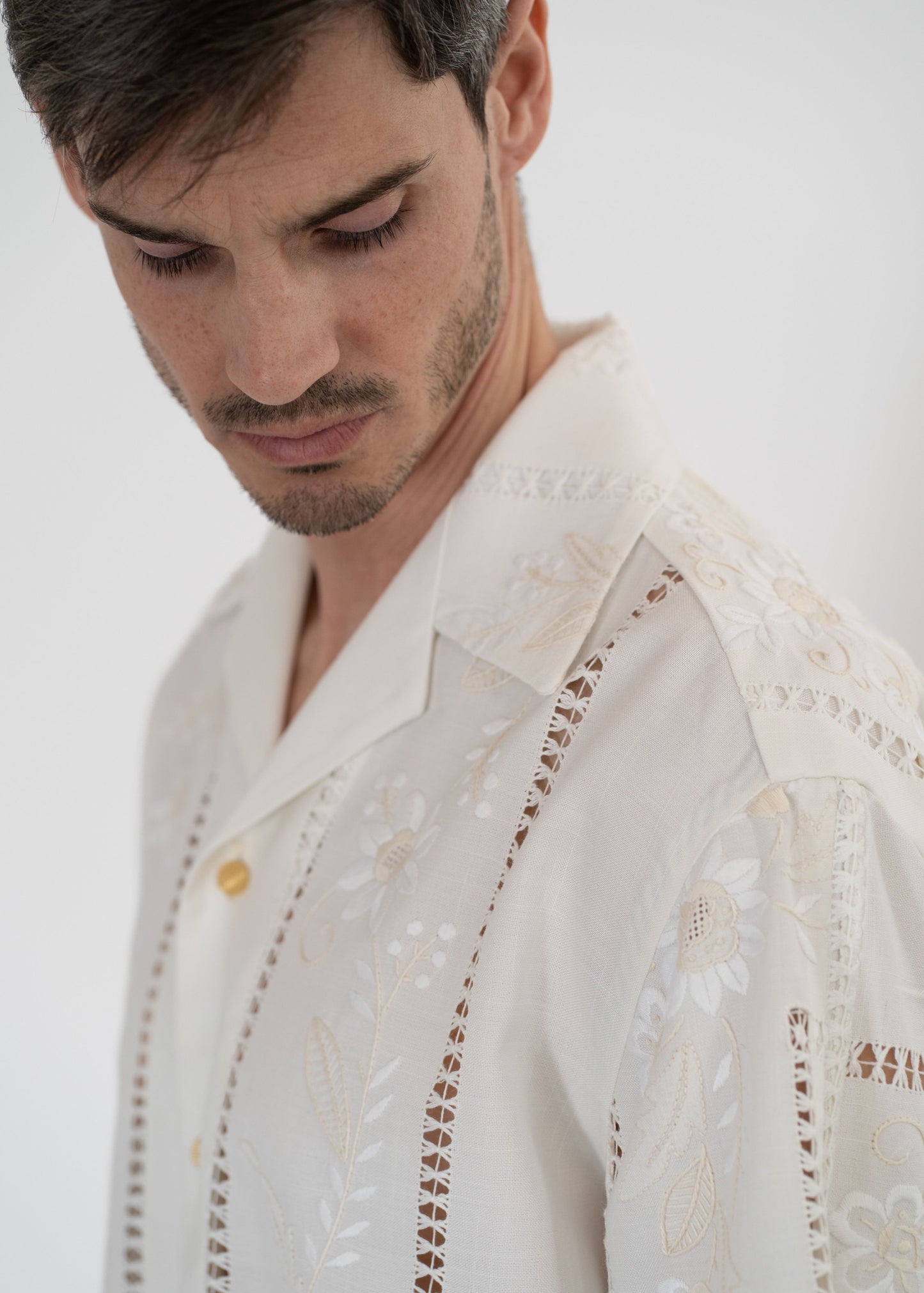 The André Shirt Cream and White