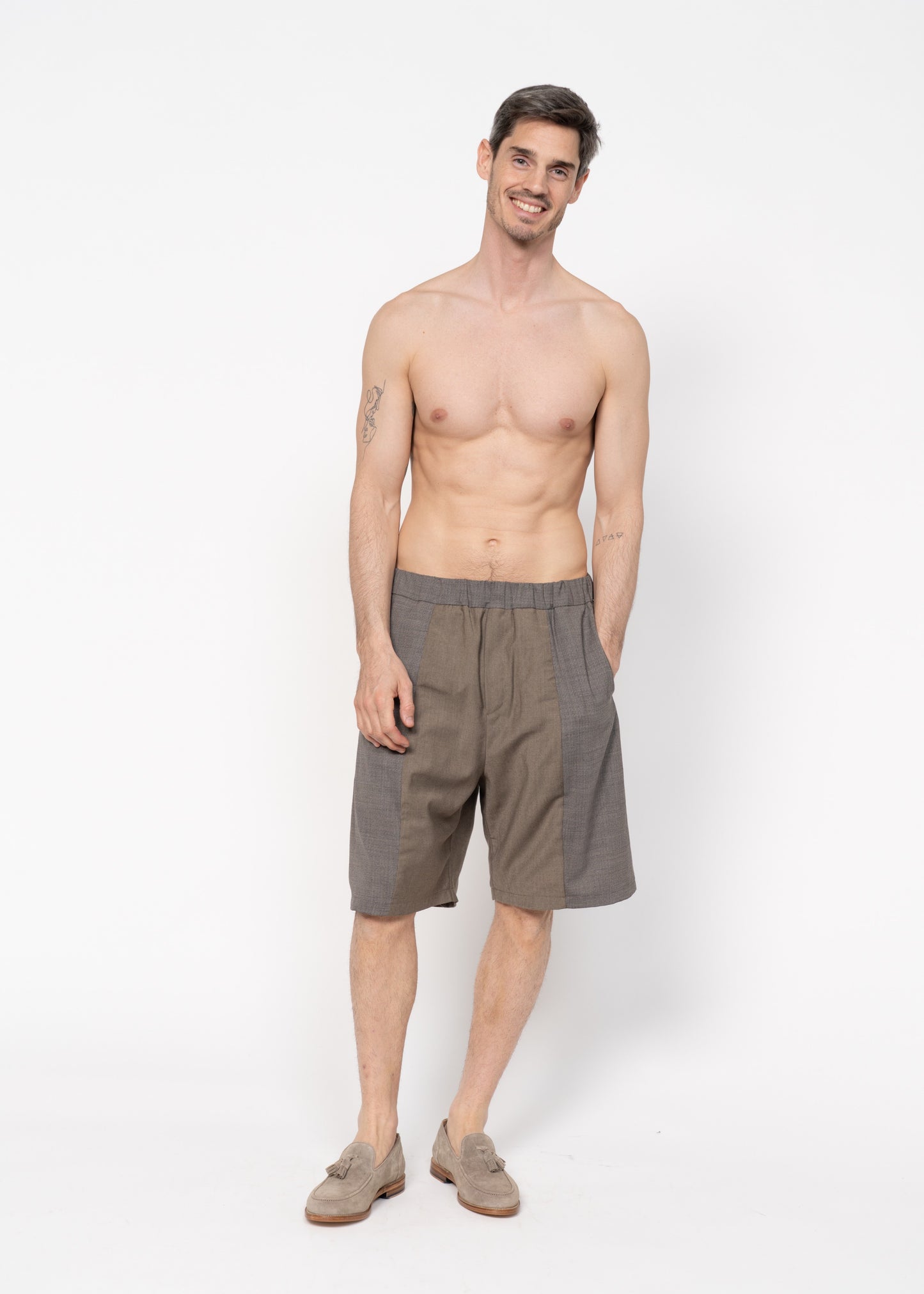 The Shorts / Brown-Taupe