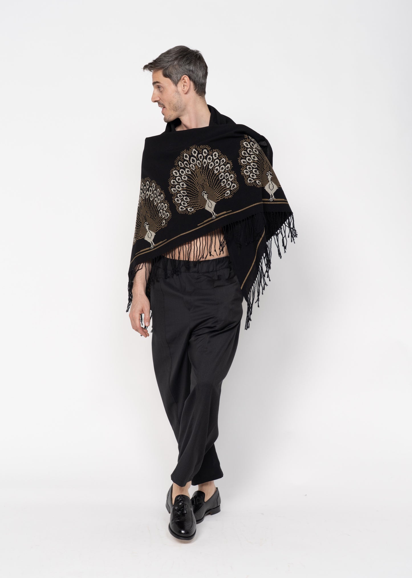 The Stole Peacock / Black