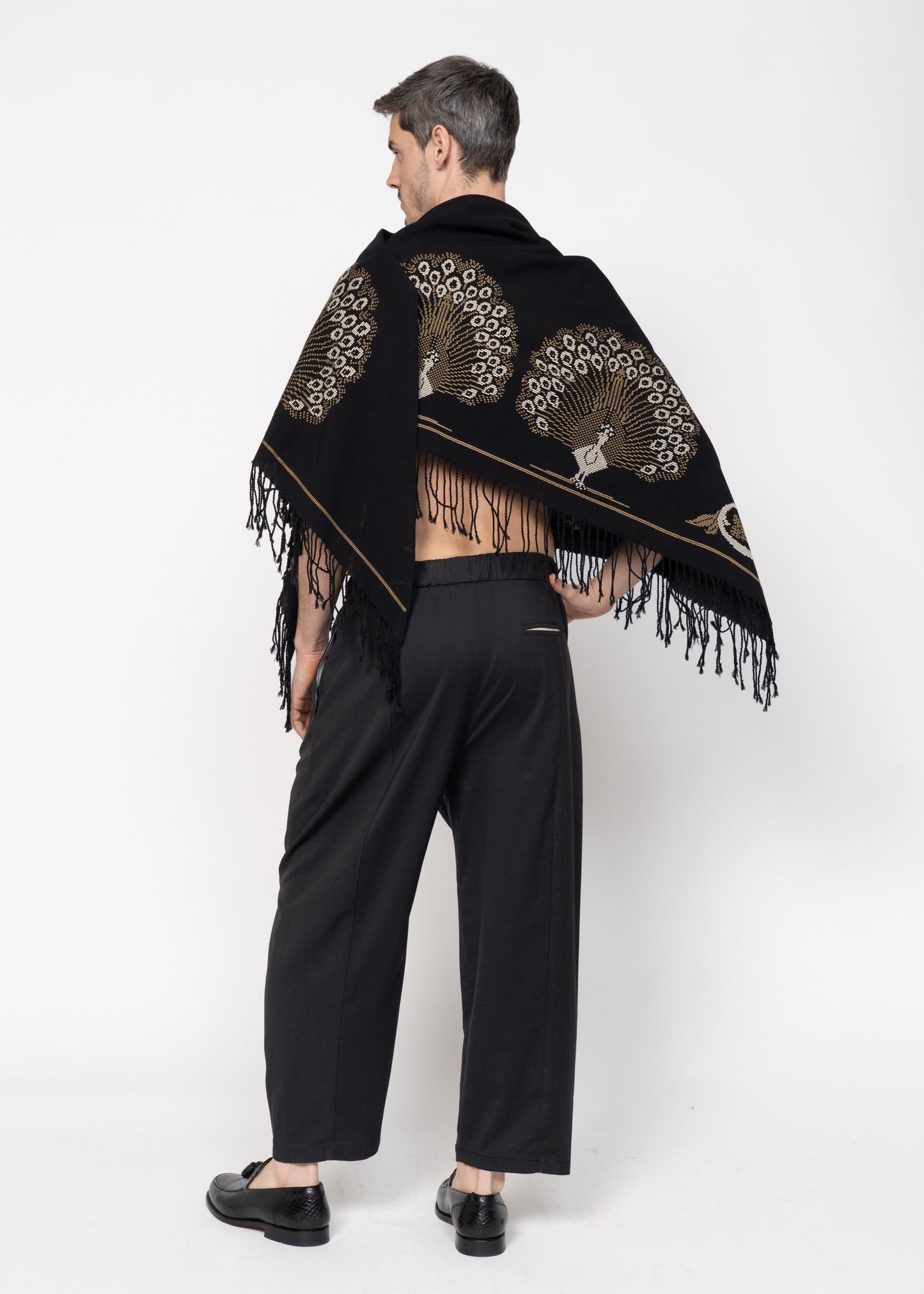 The Stole Peacock / Black
