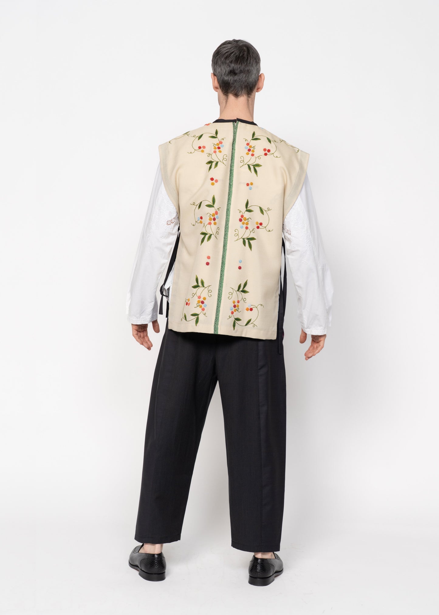 The Vest / Charcoal