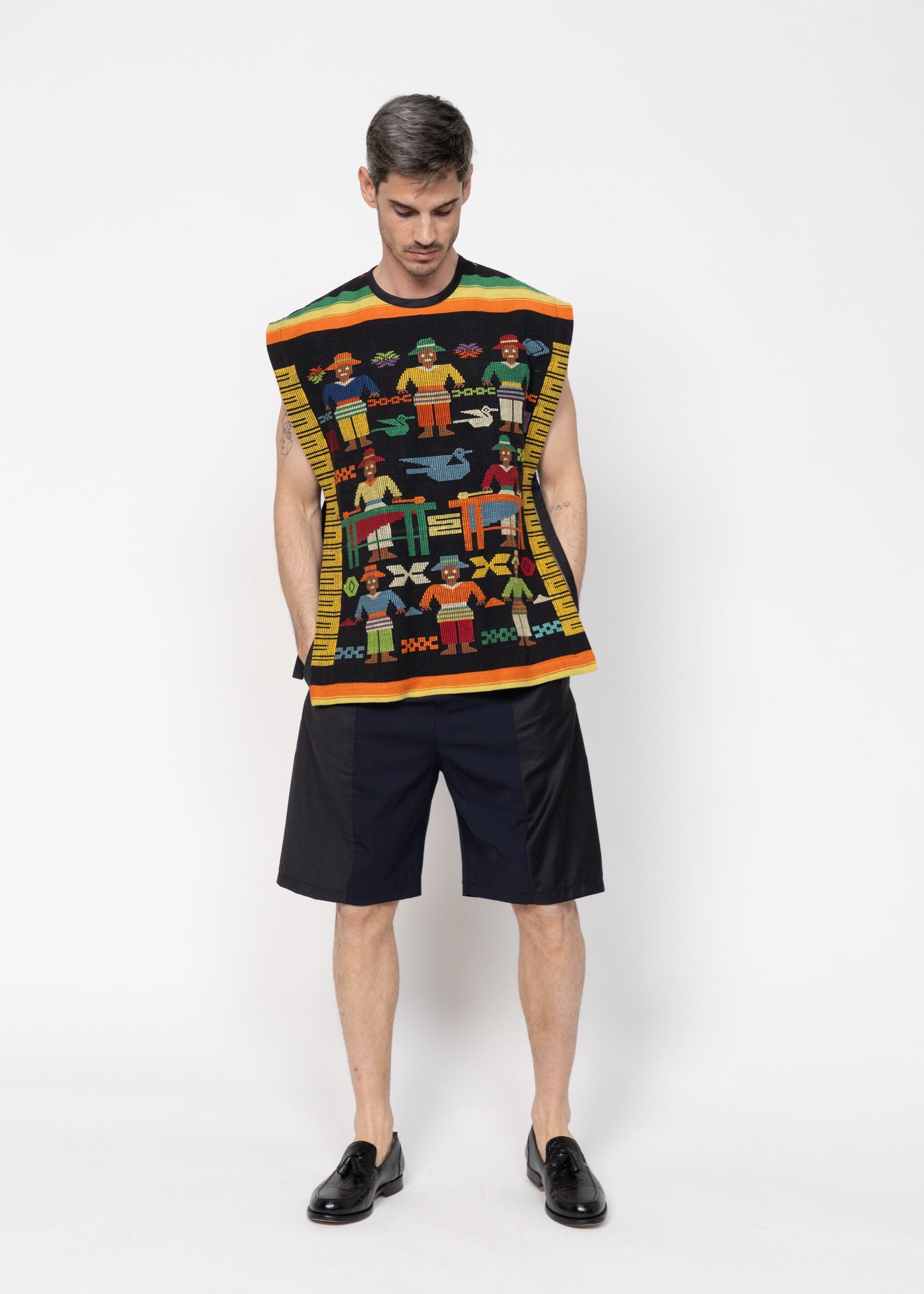 The Vest Handwoven / Multicolored / Black Back