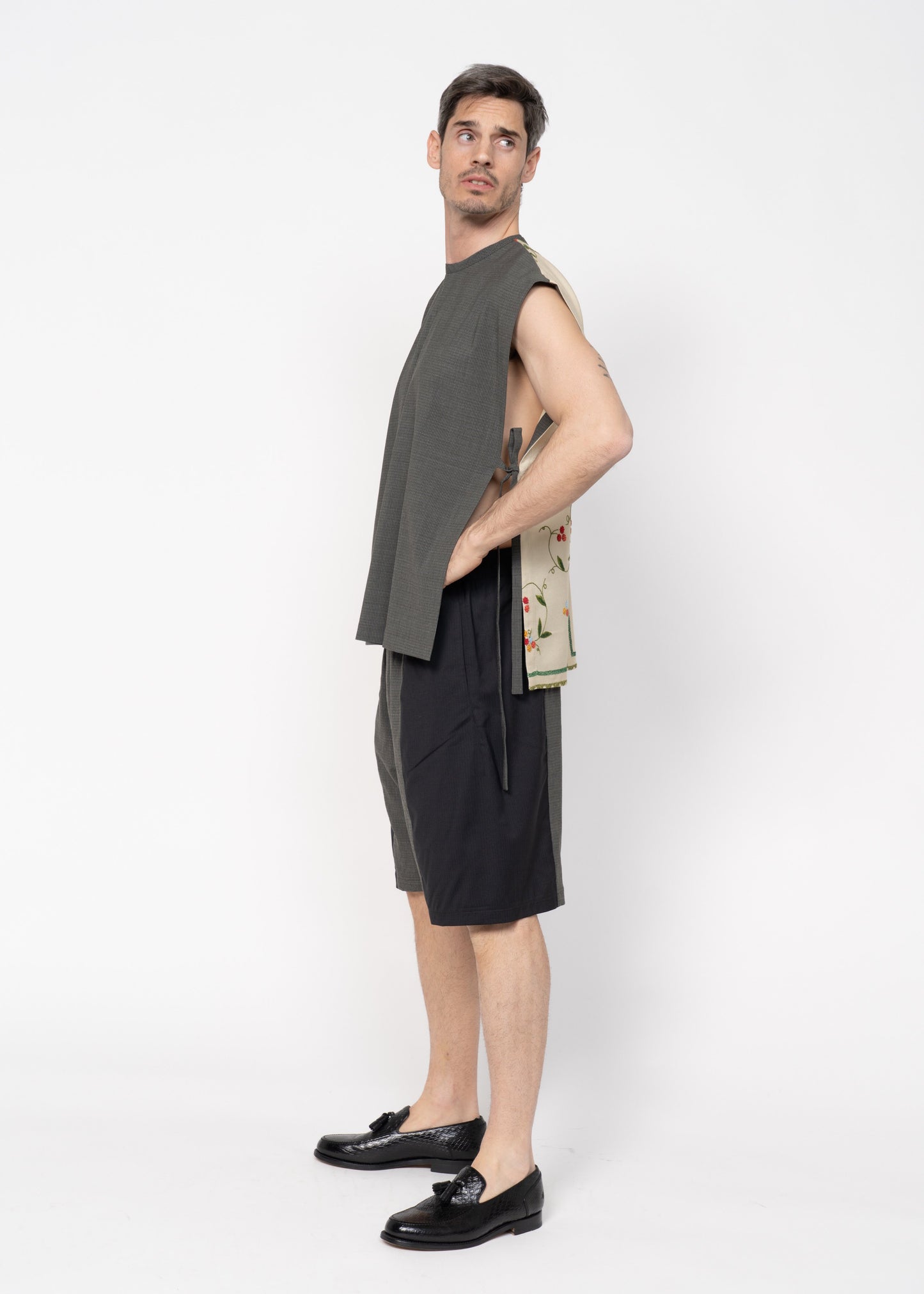 The Vest / Khaki