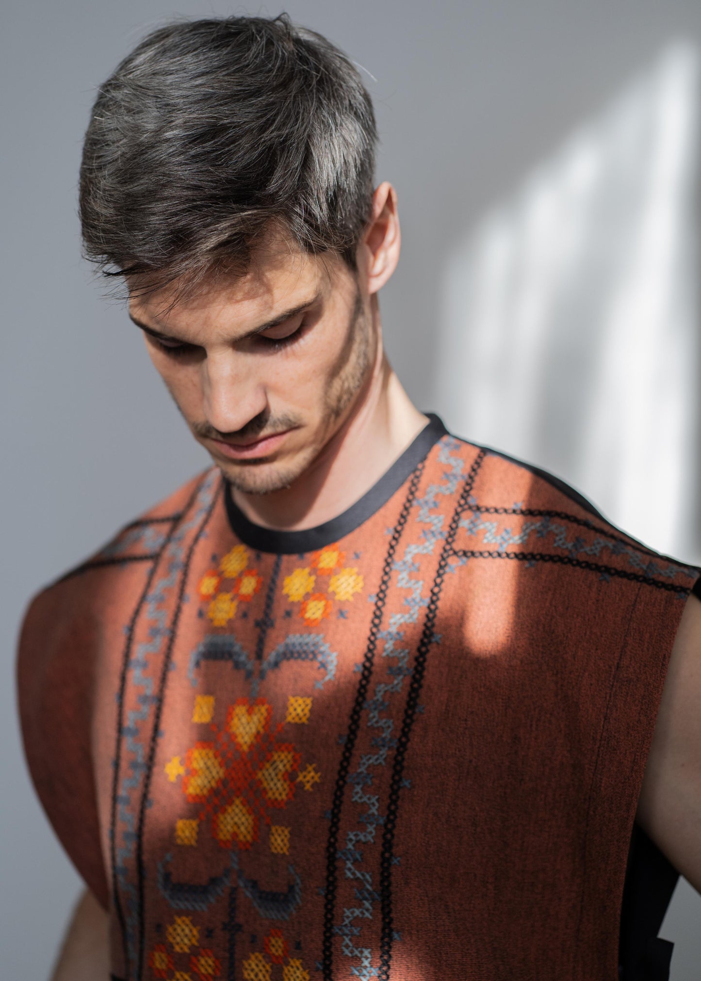 The Vest / Brick Reg German Embroidery / Black Back