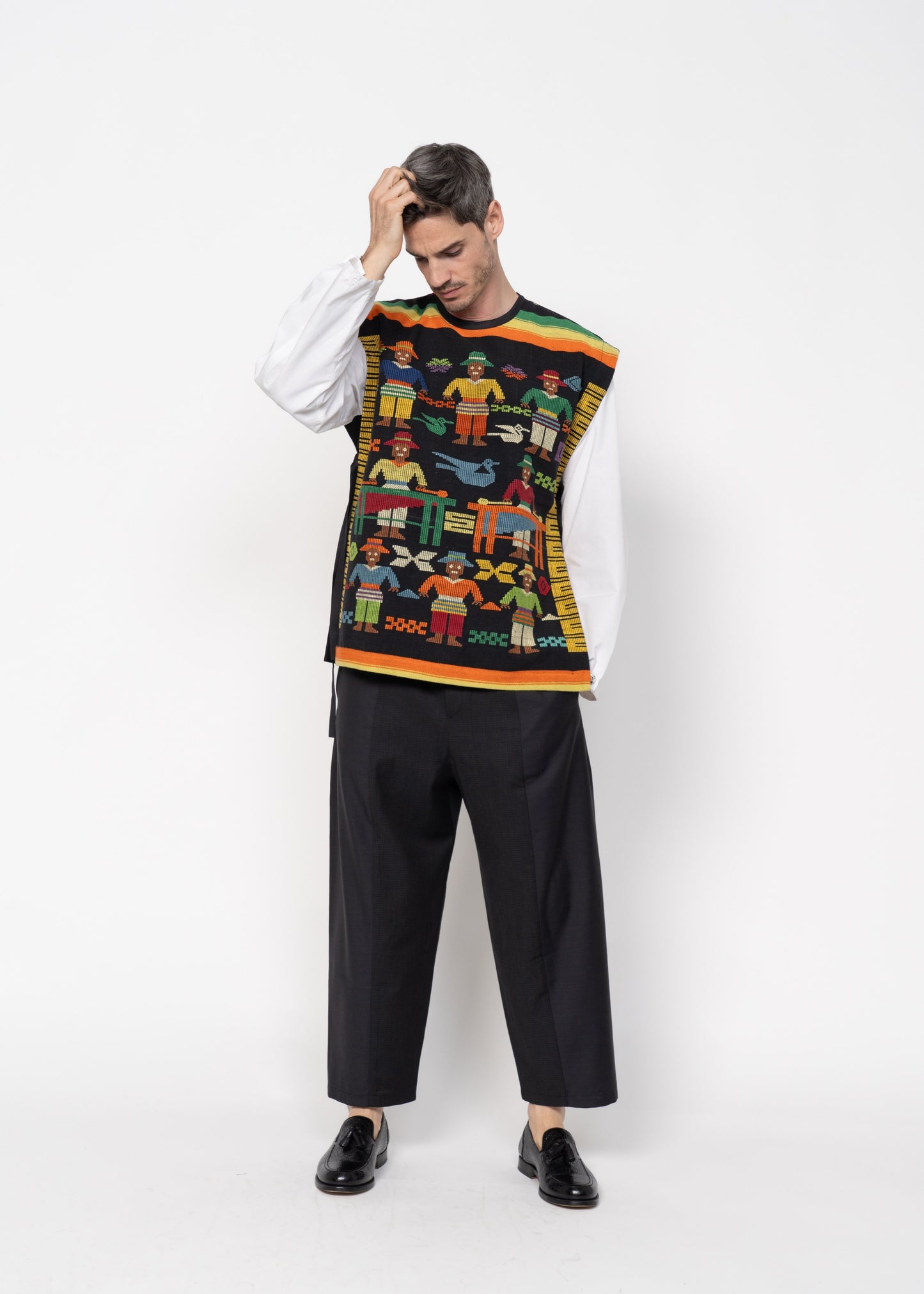 The Vest Handwoven / Multicolored / Black Back