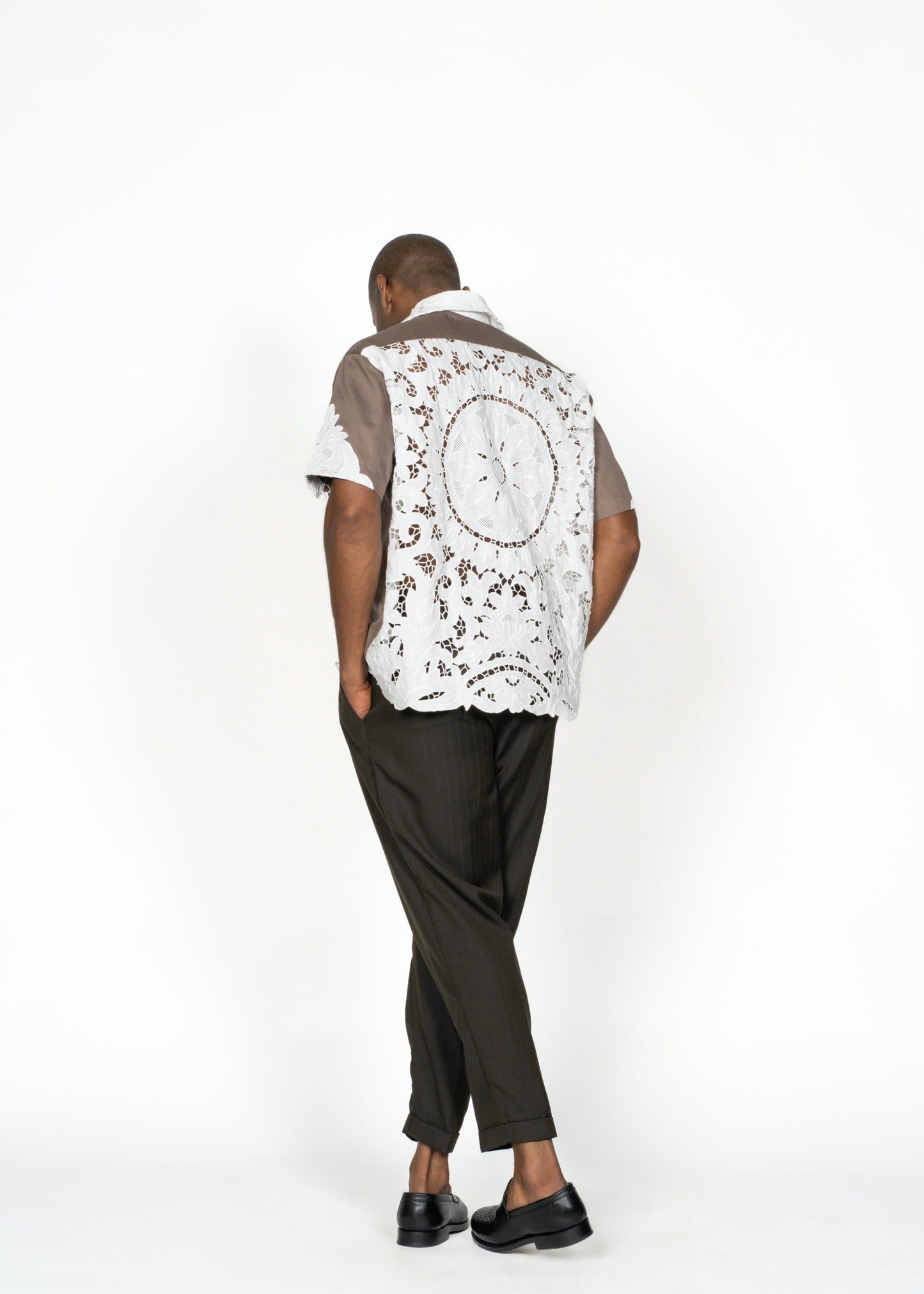 The André Shirt / Brown with White Contrasts