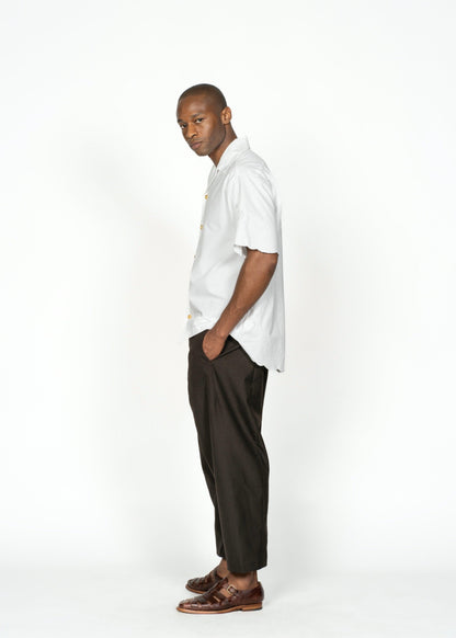 The André Shirt / White with Semicircular Back