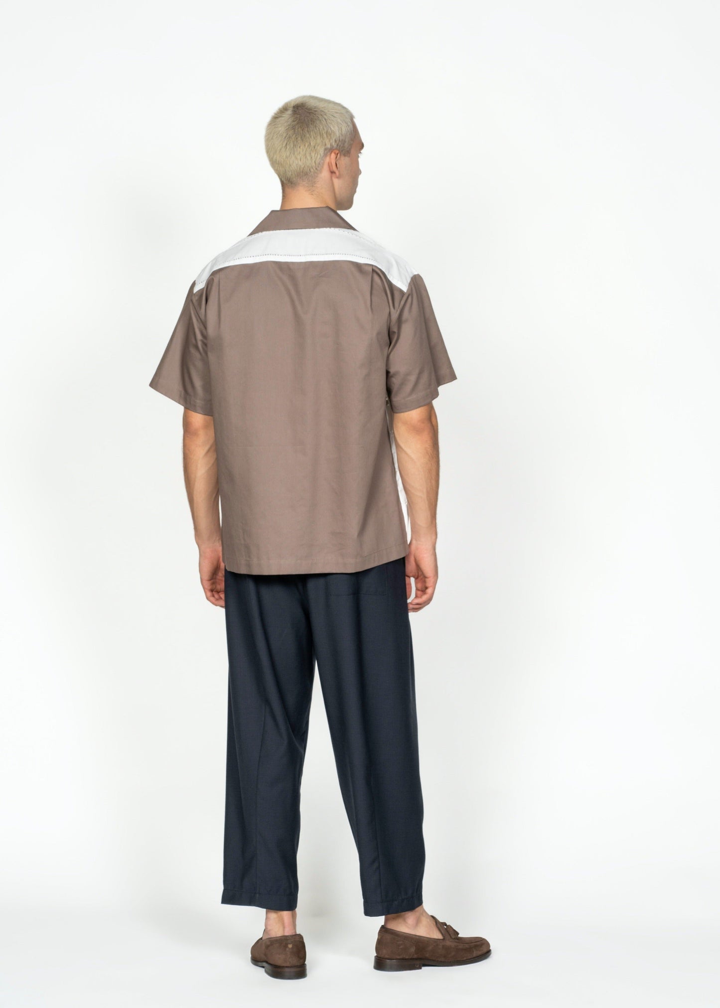 The Andre Shirt / White Cotton with Details and Drak Brown Poplin