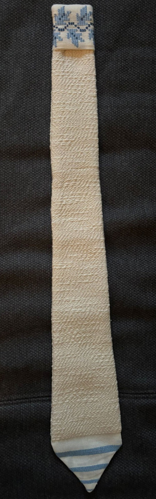 The Twilly Tie Boucle White Handwoven