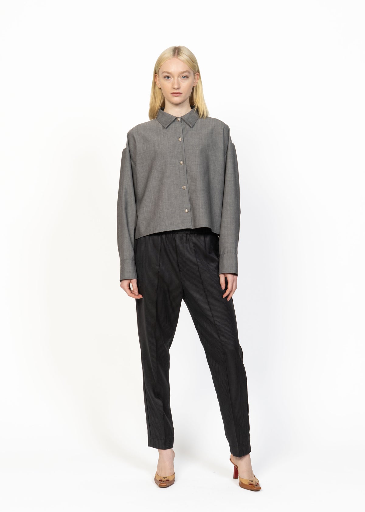Her Lightweight Wool Shirt with Cotton Embroidered Back Light Grey