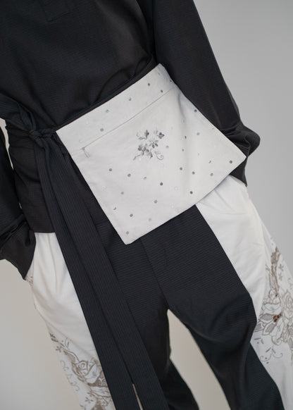 The Belt Bag / White - Black