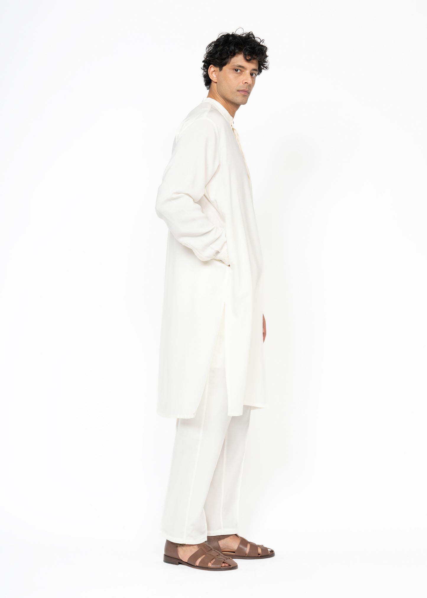 The Kaftan / White