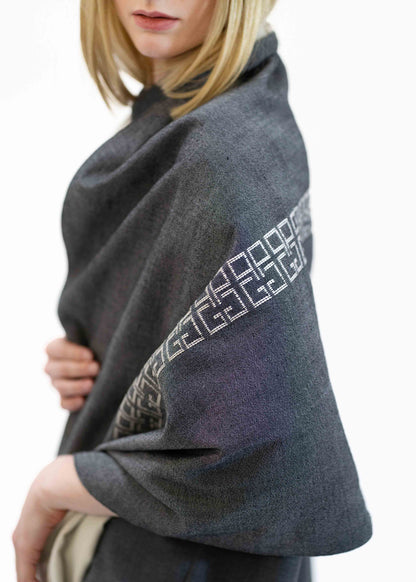 Her Shawl Double Face Grey/Beige