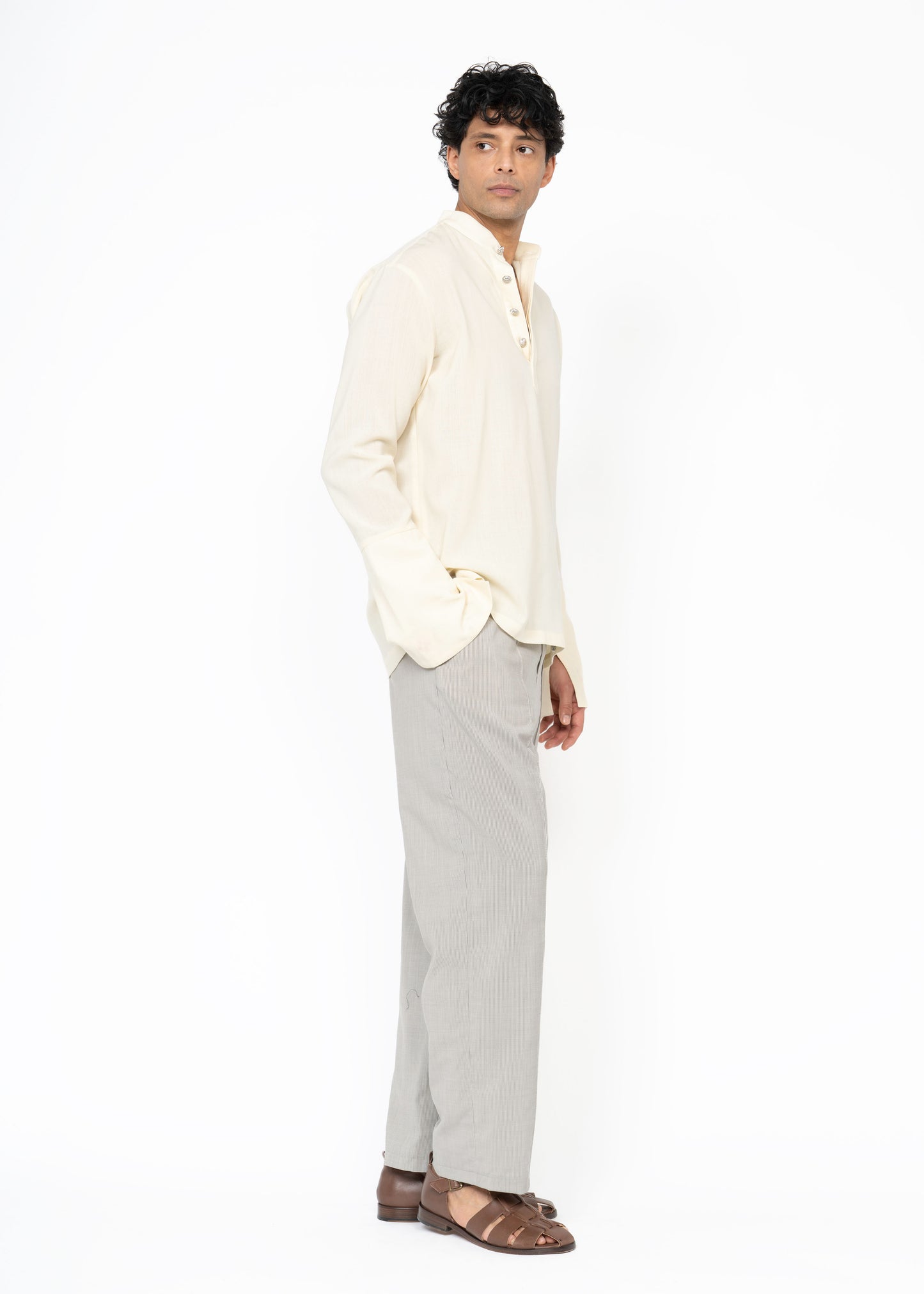 The Long Cuffs Shirt / Beige