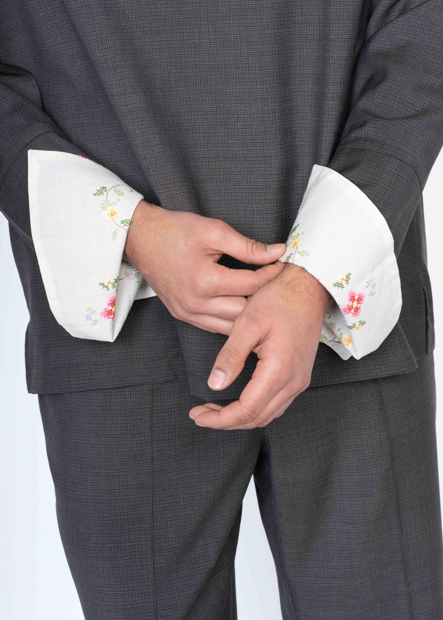 The Long Cuffs Shirt / Brown