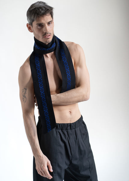 The Slim Scarf Black Electric Blue