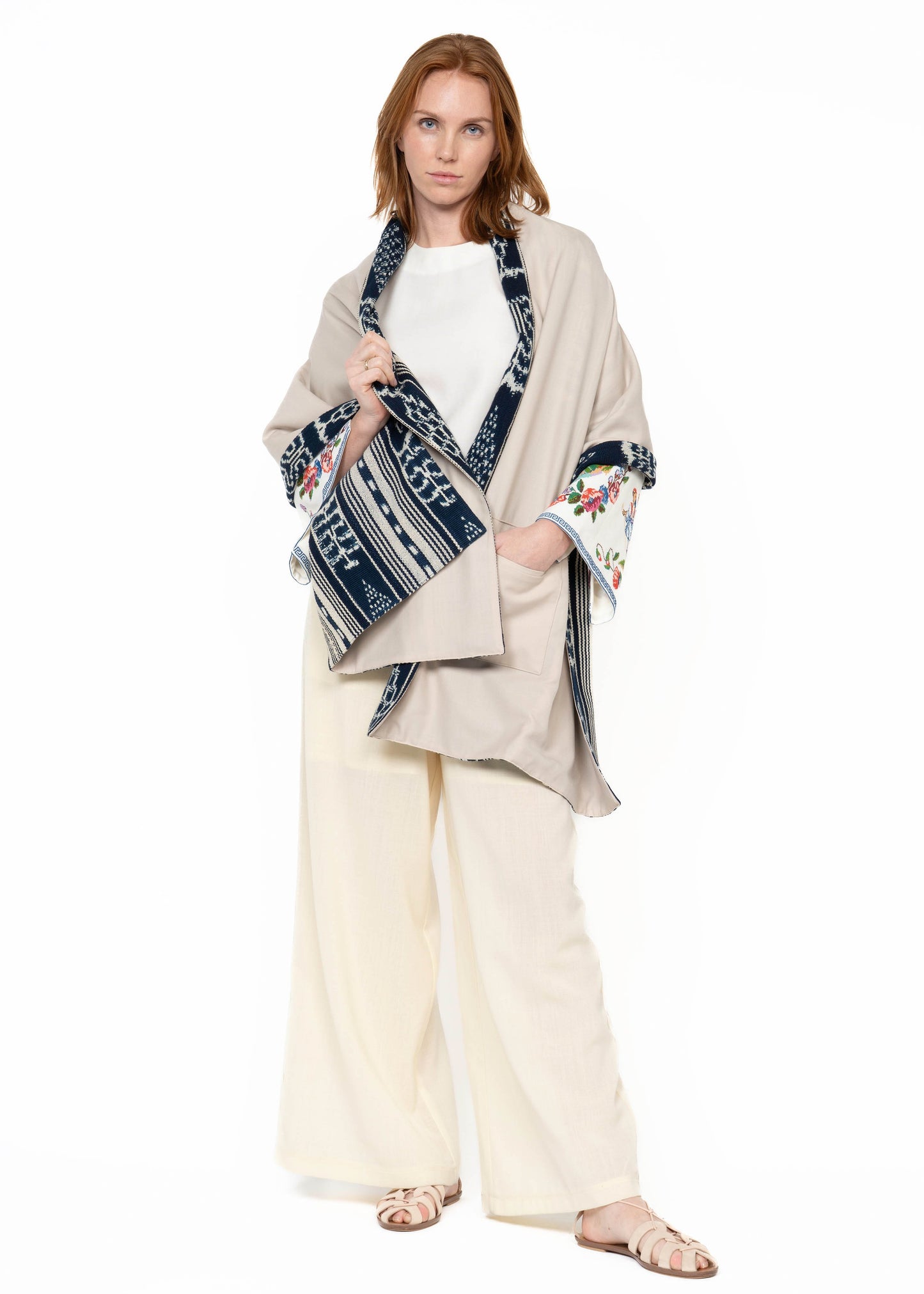 Her Shawl Handwoven Blue/Beige
