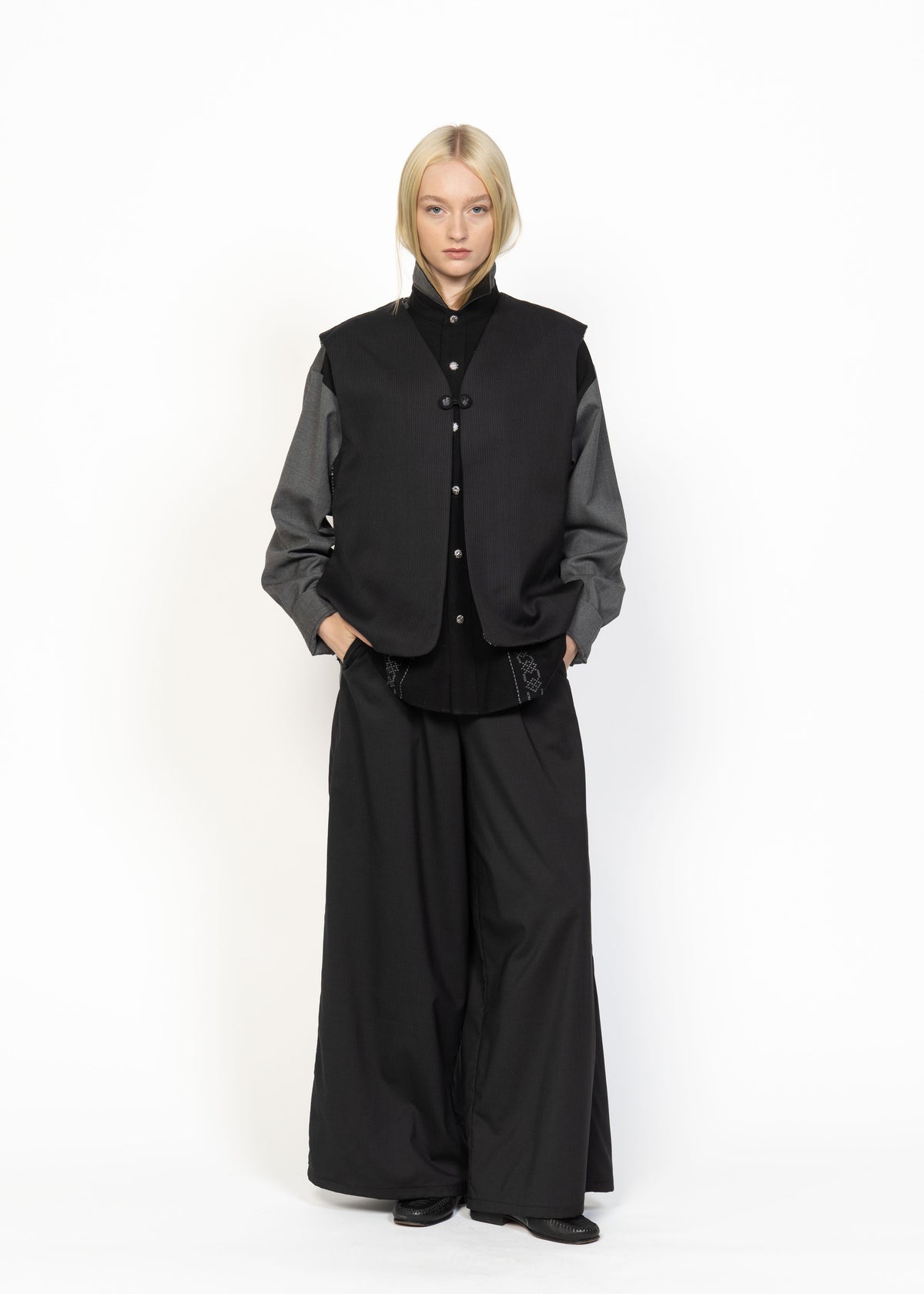 Her Gilet Black