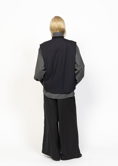 Her Gilet Handwoven Front